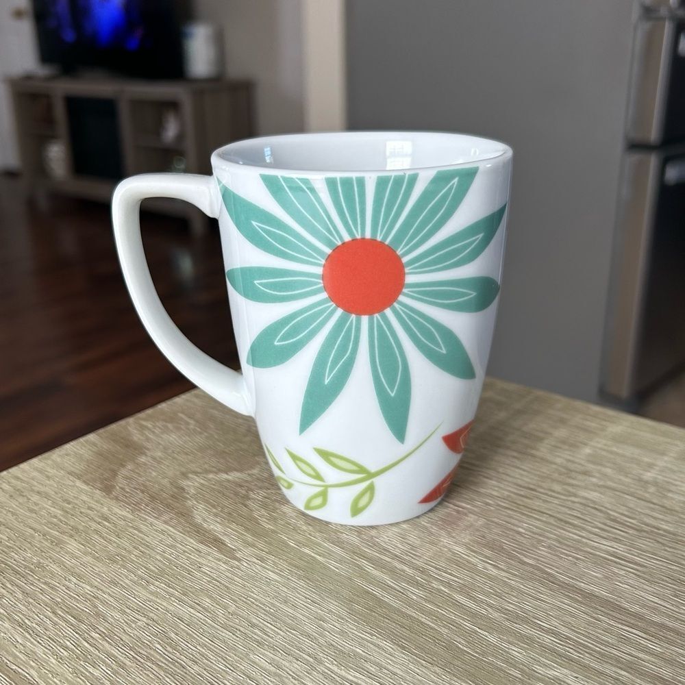 PREOWNED … CORELLE COORDINATES “Porcelain” Mug